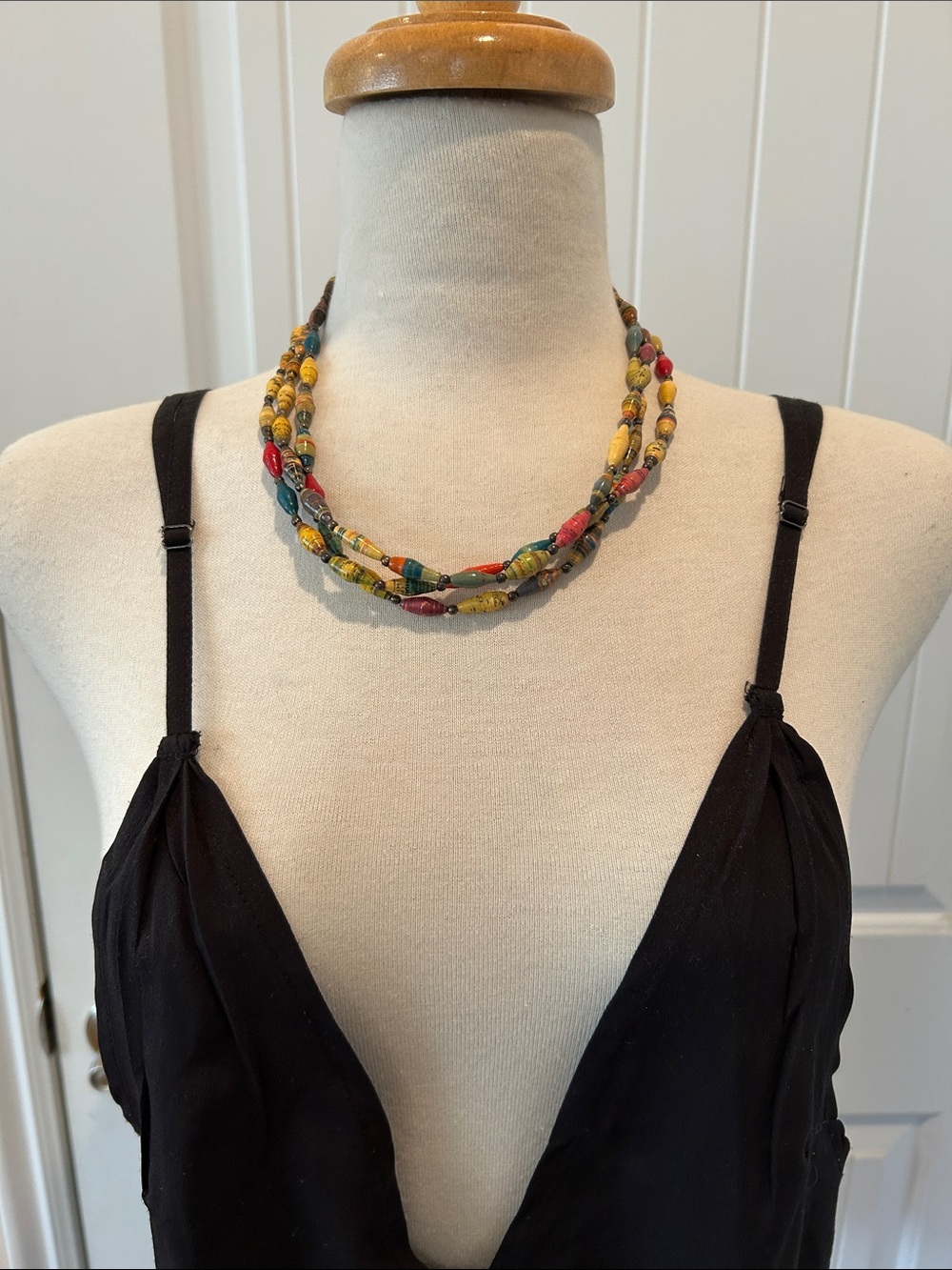 Multi layer Necklace - Picture 2 of 7